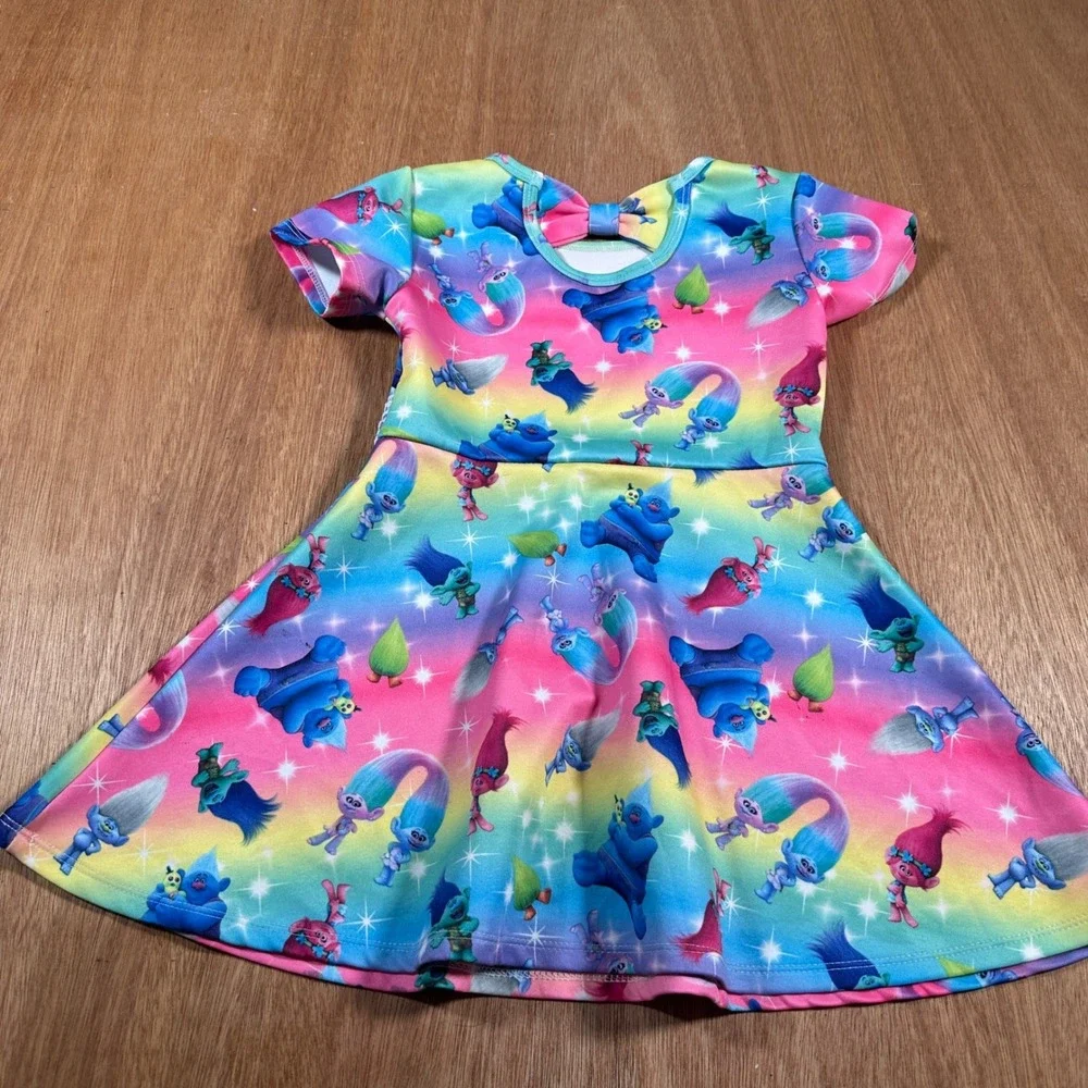 DreamWorks Trolls Dress Kids XS 4/5 Rainbow Crochet Lace Trim Short Sleeve Bow